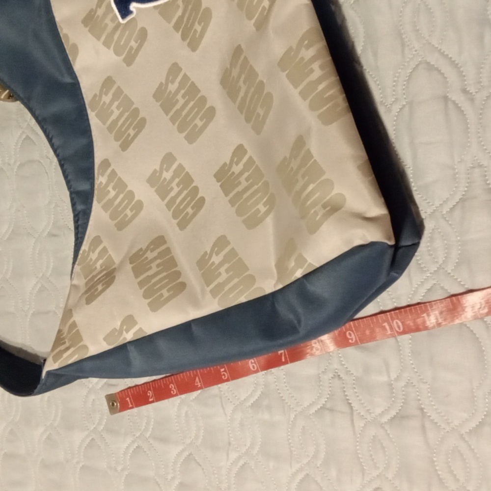 Indianapolis Colts Purse and Matching Wristlet Get Ready for Football - Picture 5 of 7